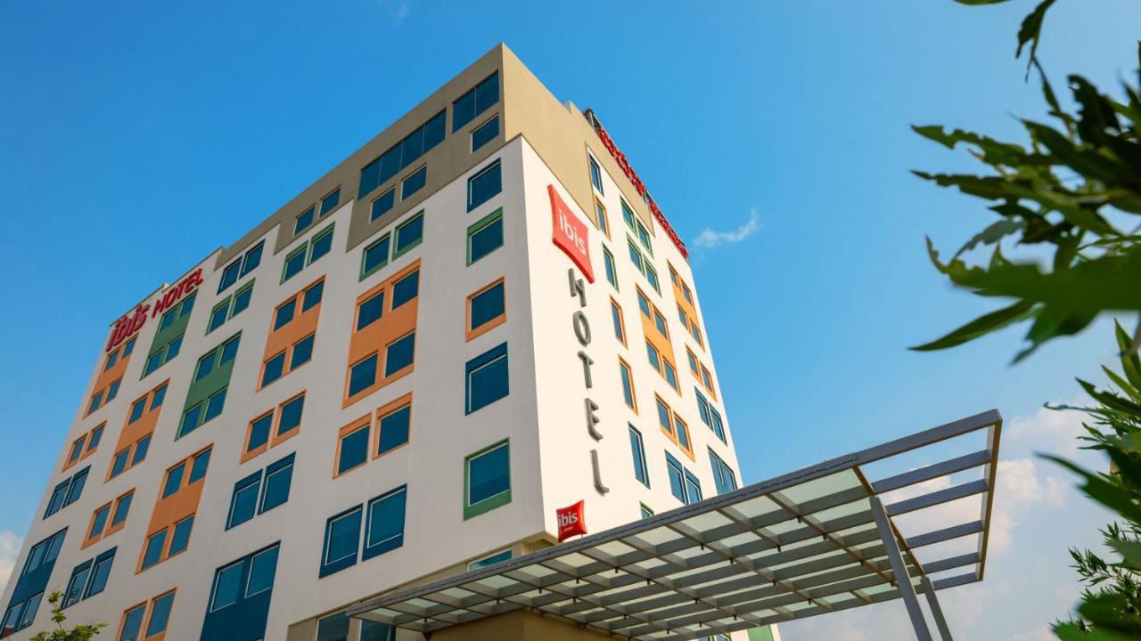 Hotel Ibis Bengaluru Hebbal - An Accor Brand Exterior foto